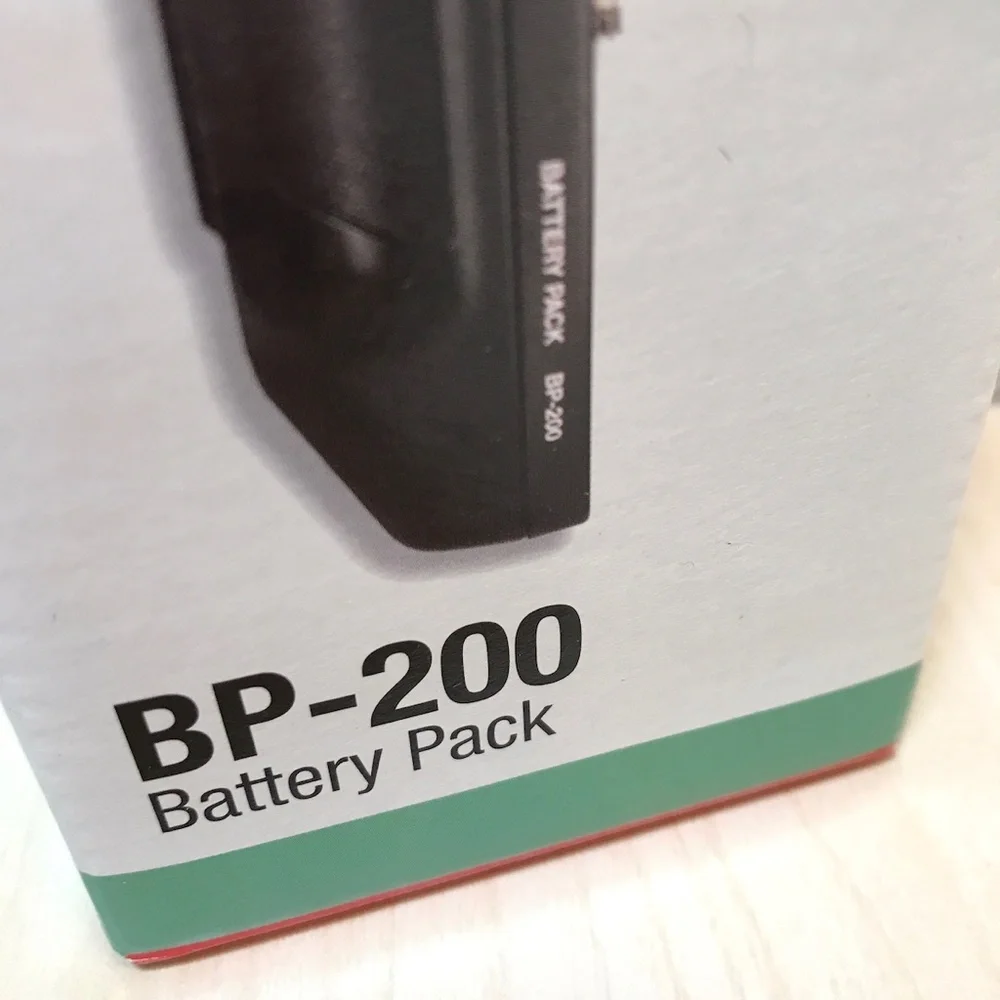 Canon BP-200 Battery pack for Canon Camera Photography Accessory NIB NWT